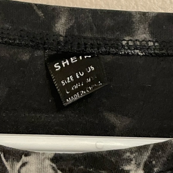 tie dye graphic tee - Picture 3 of 4